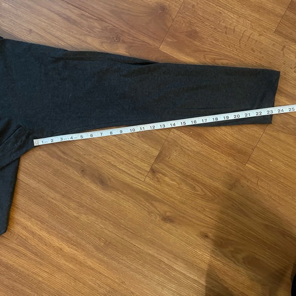 CAbi Skirted M'LEGGINGS - Picture 6 of 7